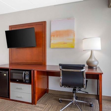 Comfort Inn Edgewater On Hudson River Bagian luar foto