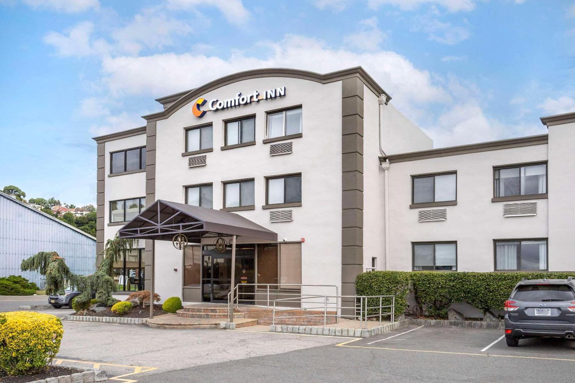 Comfort Inn Edgewater On Hudson River Bagian luar foto