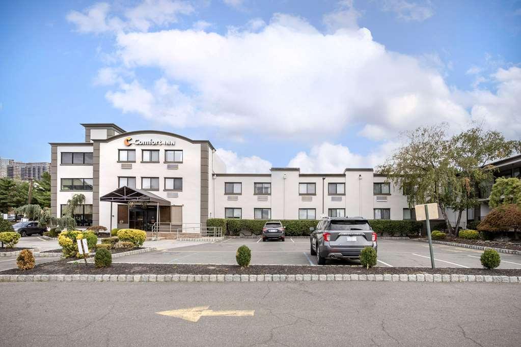 Comfort Inn Edgewater On Hudson River Bagian luar foto